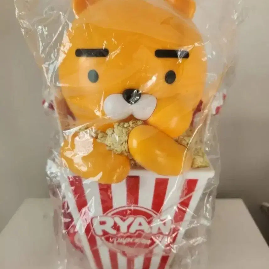 [SOLD OUT] [BUNJANG] Lotte Cinema Ryan Popcorn Bucket / 롯데시네마 라이언 팝콘통
