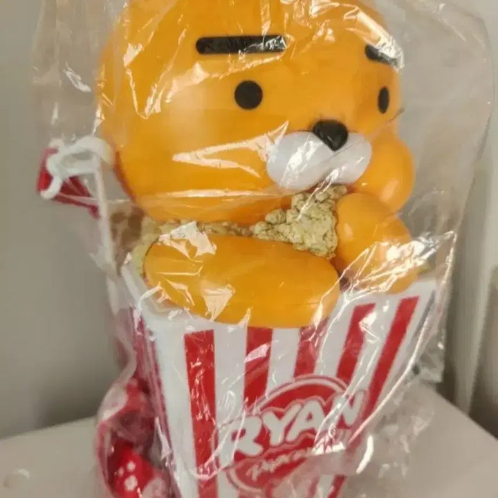 [SOLD OUT] [BUNJANG] Lotte Cinema Ryan Popcorn Bucket / 롯데시네마 라이언 팝콘통