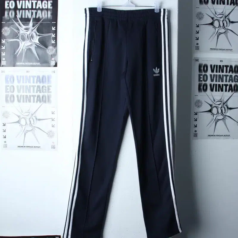 [BUNJANG] Adidas Europa Navy Training Pants / (M-L) 아디다스 트레이닝복 바지 유로파 네이비 삼선-2533