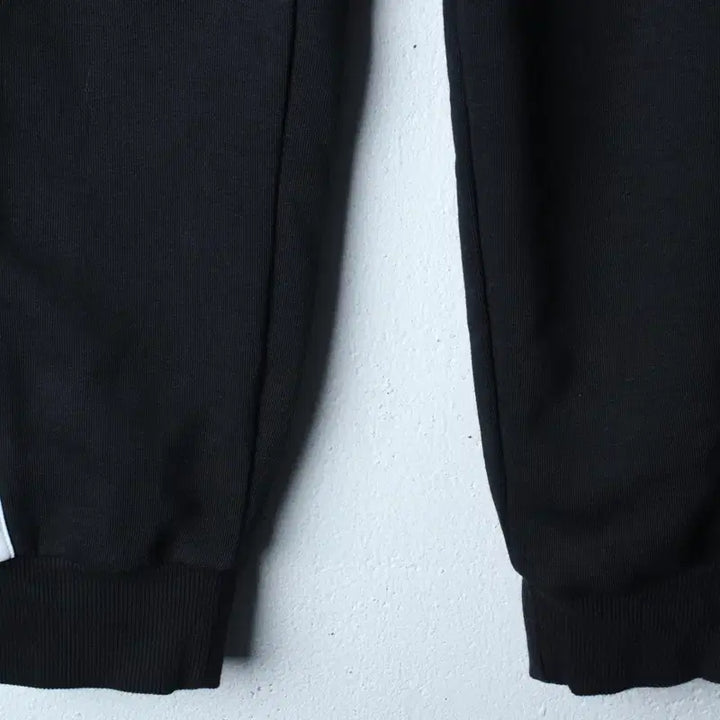 [BUNJANG] Adidas Training Pants Black Three Stripes Jogger / (S-M) 아디다스 트레이닝복 바지 블랙 삼선 조거 밴딩-2534
