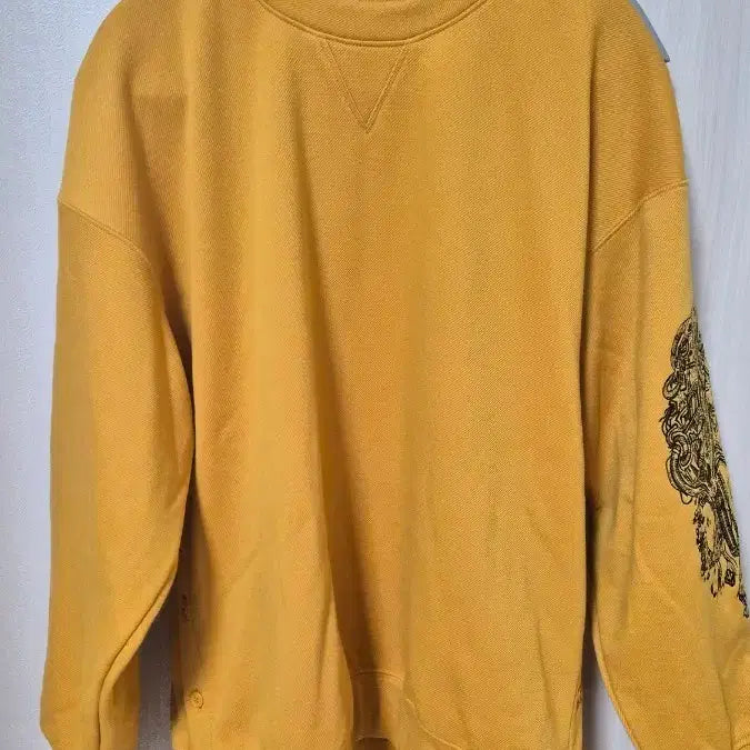 [BUNJANG] Songzio Homme Embroidered Sweatshirt / 송지오옴므 자수 맨투맨(스웻셔츠)