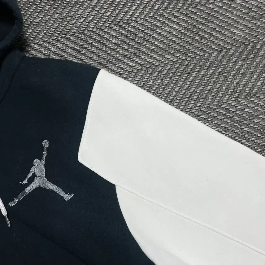 [BUNJANG] Nike Air Jordan Embroidered Logo Sweat Varsity Hood Jacket / 나이키 에어조던 자수로고 스웻 바시티 후드 자켓o 5247