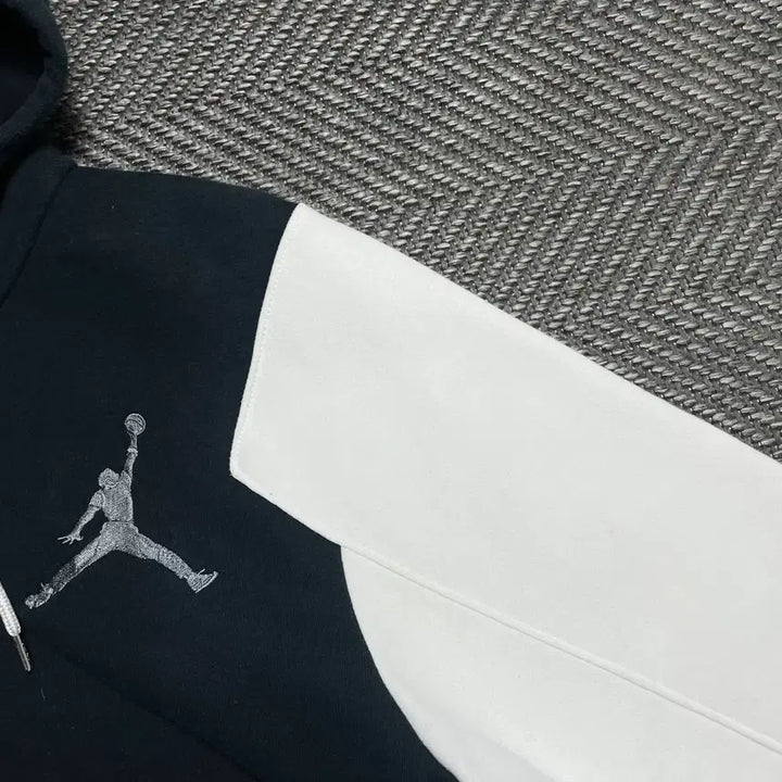 [BUNJANG] Nike Air Jordan Embroidered Logo Sweat Varsity Hood Jacket / 나이키 에어조던 자수로고 스웻 바시티 후드 자켓o 5247