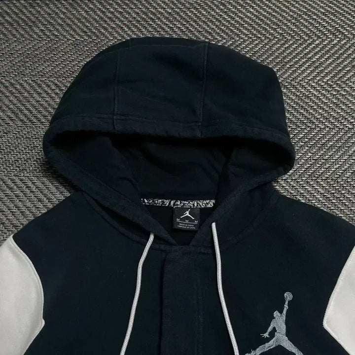 [BUNJANG] Nike Air Jordan Embroidered Logo Sweat Varsity Hood Jacket / 나이키 에어조던 자수로고 스웻 바시티 후드 자켓o 5247