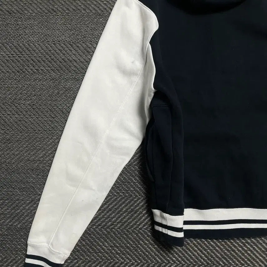 [BUNJANG] Nike Air Jordan Embroidered Logo Sweat Varsity Hood Jacket / 나이키 에어조던 자수로고 스웻 바시티 후드 자켓o 5247