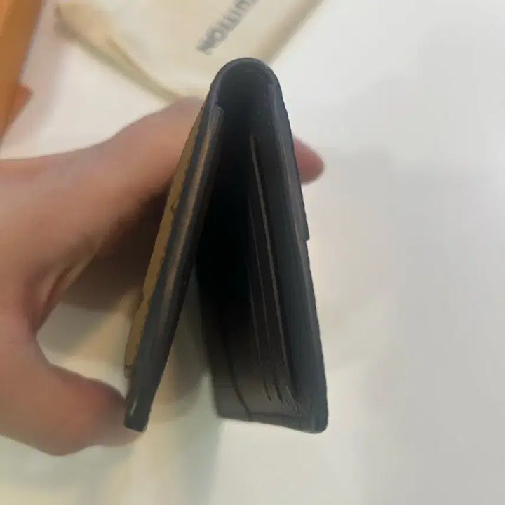 [SOLD OUT] 루이비통 포켓 오거나이저 니고 M26010