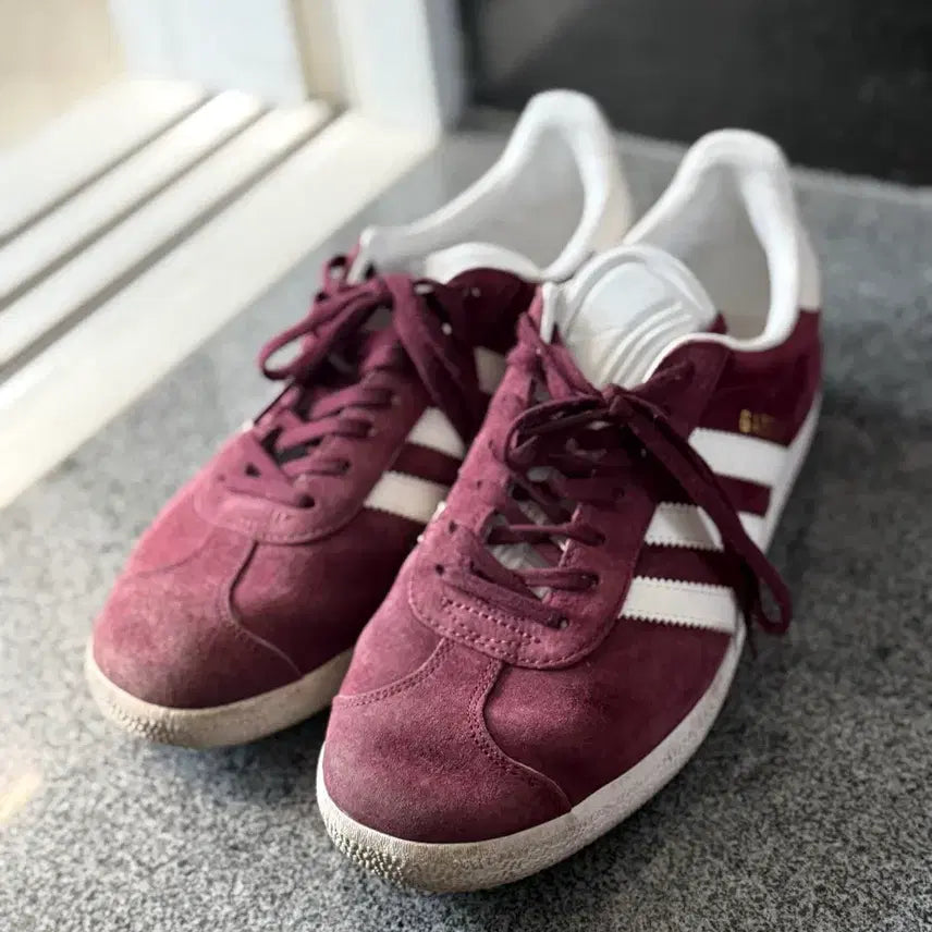 [BUNJANG] Adidas Gazelle Burgundy Suede Sneakers / 아디다스 가젤 버건디 스웨이드 250