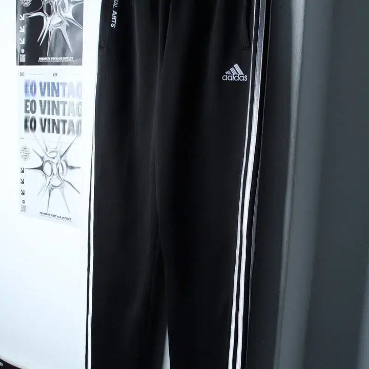 [BUNJANG] Adidas Training Pants Martial Arts Black Silver / (M-L) 아디다스 트레이닝복 바지 마샬아츠 블랙 실버-253C