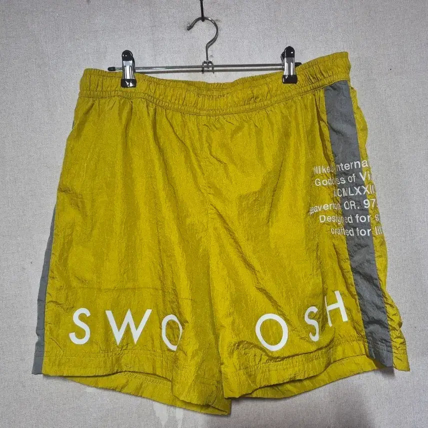 [BUNJANG] Nike Swoosh Shorts Yellow (XL) / 나이키 스우시 반바지 옐로우(xl)