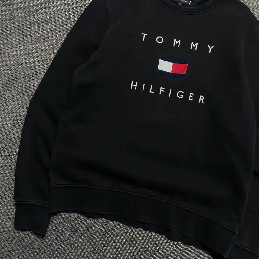 [BUNJANG] Tommy Hilfiger Embroidered Big Logo Oversized Sweatshirt / 타미힐피거 자수 빅로고 박시핏 맨투맨o 5249