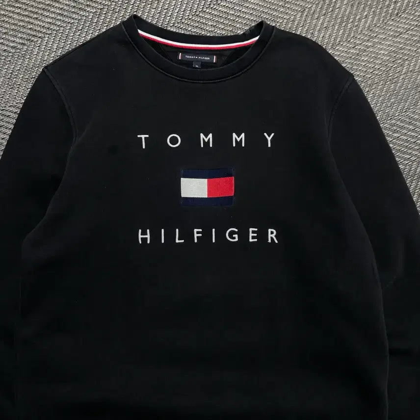 [BUNJANG] Tommy Hilfiger Embroidered Big Logo Oversized Sweatshirt / 타미힐피거 자수 빅로고 박시핏 맨투맨o 5249