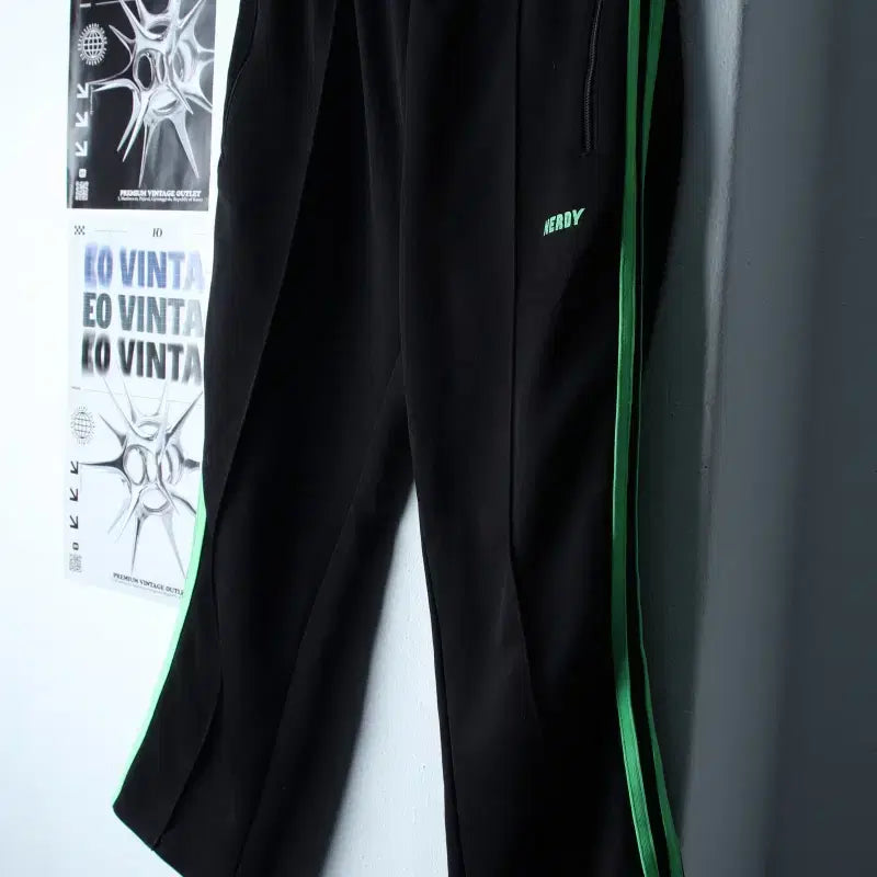 [BUNJANG] Nerdy Training Pants 7-part Black/Green / (M-L) 널디 트레이닝복 바지 7부 블랙 그린 올드스쿨-253D