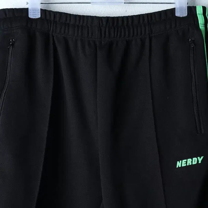 [BUNJANG] Nerdy Training Pants 7-part Black/Green / (M-L) 널디 트레이닝복 바지 7부 블랙 그린 올드스쿨-253D