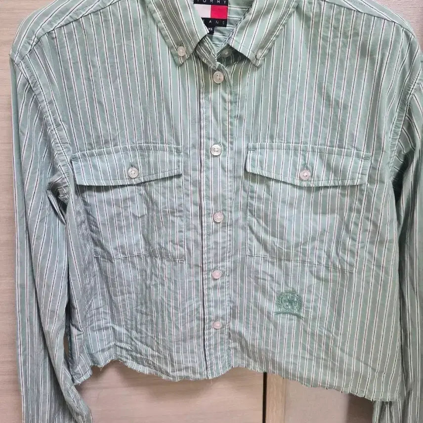 [BUNJANG] Tommy Hilfiger Striped Crop Shirt / 타미진스 스트라이프 크롭 셔츠