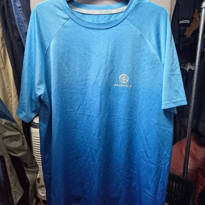 [BUNJANG] Beanpole Outdoor Blue Gradient Short Sleeve T-shirt / 빈폴 아웃도어 블루 그라데이션 반팔 티셔츠