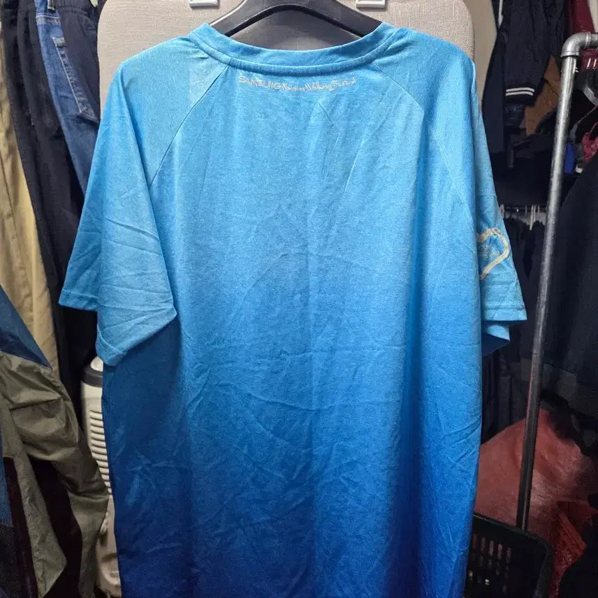 [BUNJANG] Beanpole Outdoor Blue Gradient Short Sleeve T-shirt / 빈폴 아웃도어 블루 그라데이션 반팔 티셔츠