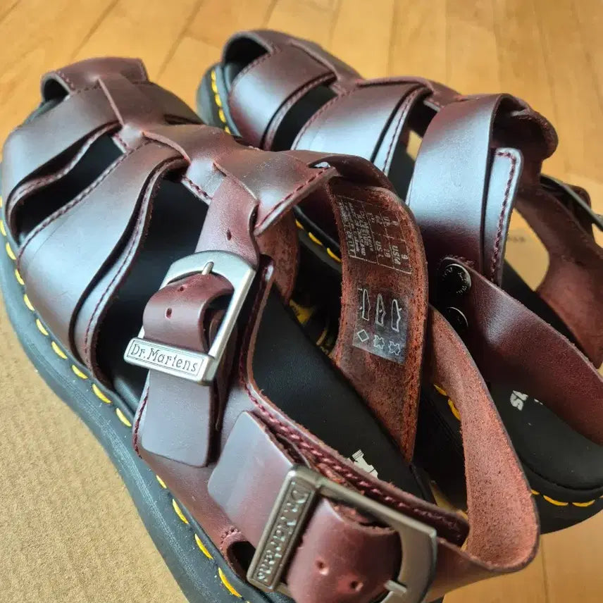 [BUNJANG] Dr. Martens Cassian Dark Brown Sandals / 닥터마틴 카시안 다크브라운 샌들