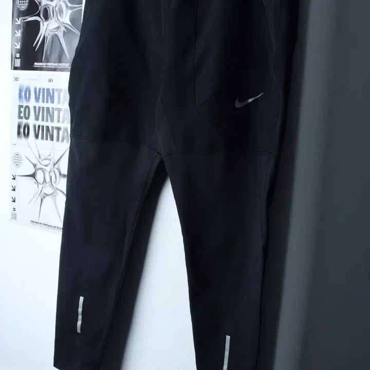 [SOLD OUT] (L-XL) 나이키 트레이닝복 바지 런닝 기능성 블랙 운동-2543