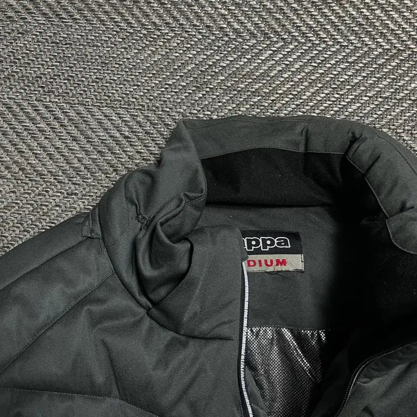 [BUNJANG] Kappa Side Patch Logo Down Puffer Jacket / 카파 사이드 패치 로고 다운 푸퍼 패딩 점퍼o 5254