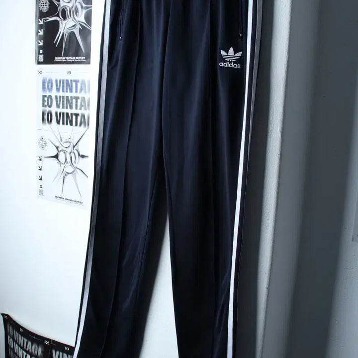 [BUNJANG] Adidas Firebird Navy Training Pants / (S-M) 아디다스 트레이닝복 바지 오리지널 파이어버드 네이비-2547