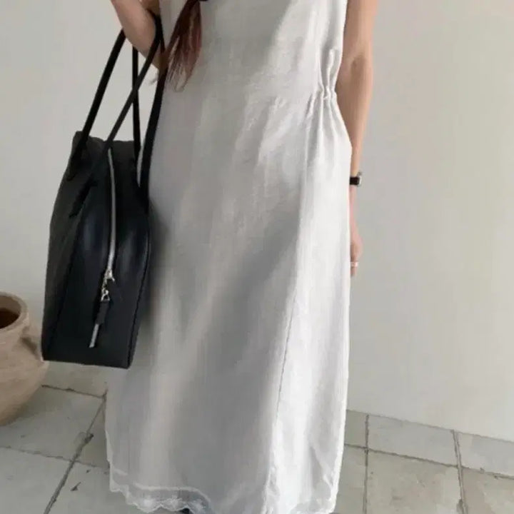 [BUNJANG] V-neck Lace Trim Long Dress / 뷔스티에 레이스 롱 원피스