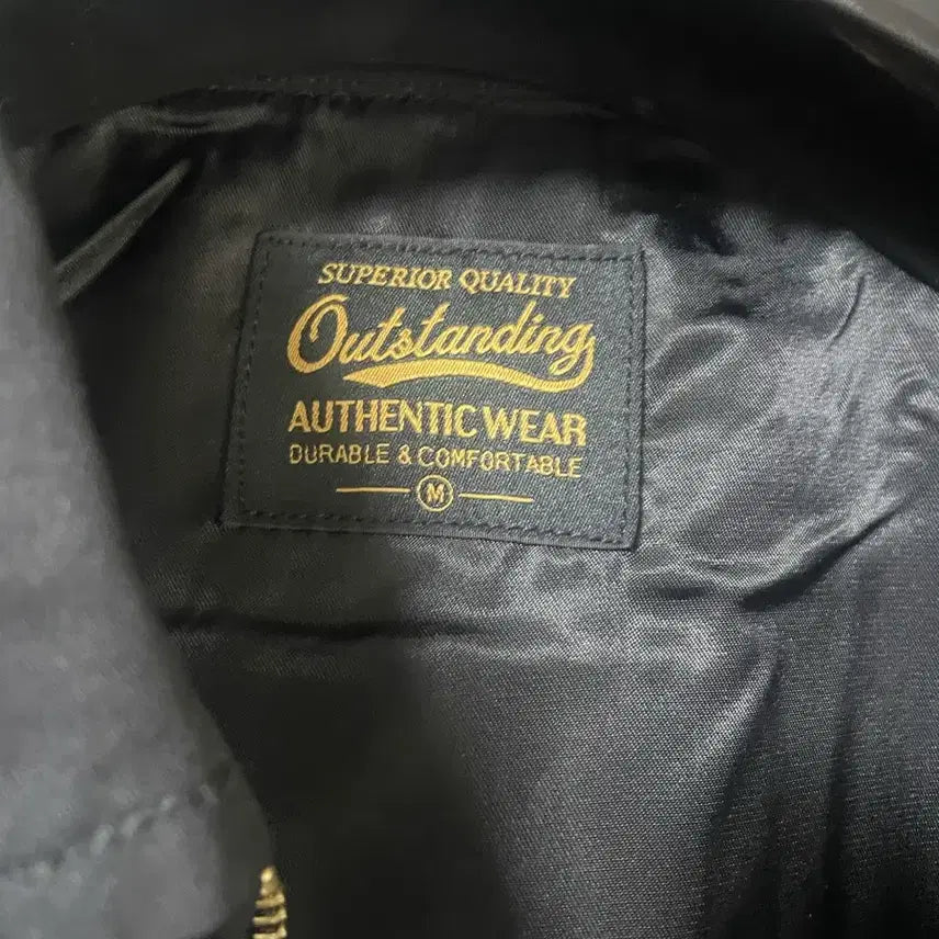 [BUNJANG] Outstanding Souvenir Jacket (M) / 아웃스탠딩 수베니어 자켓 M