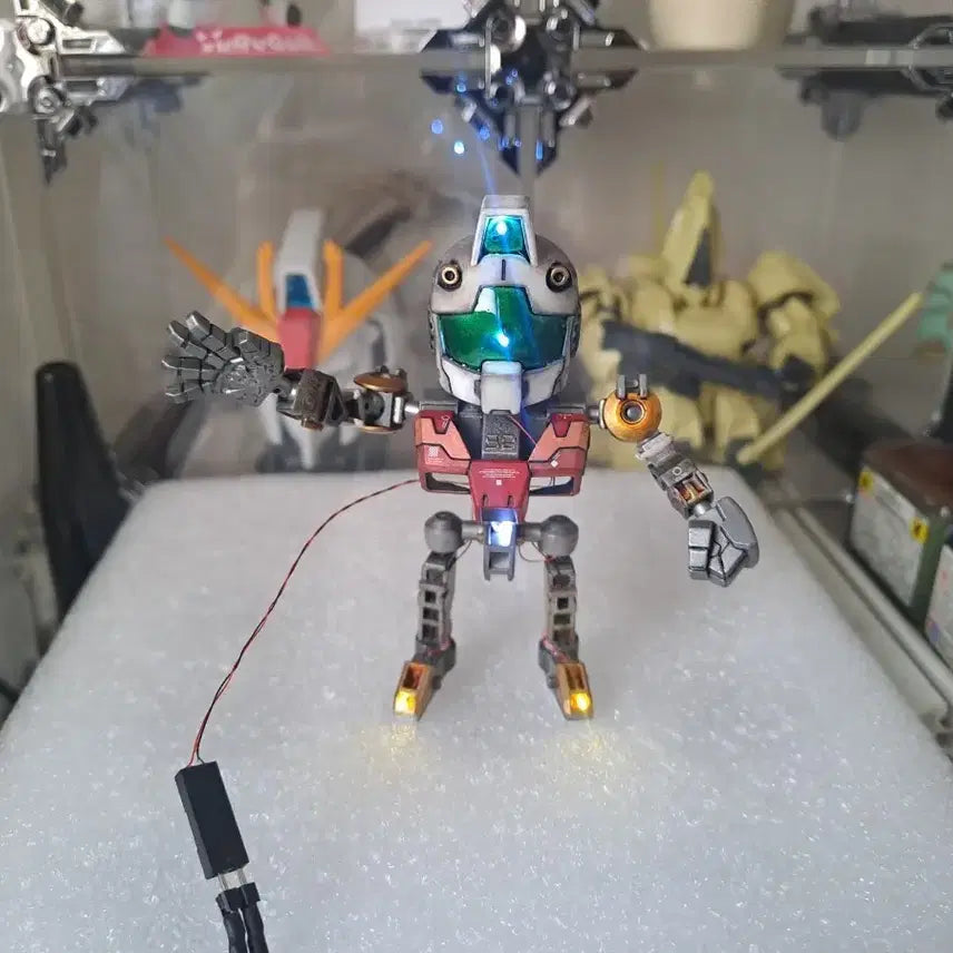 [BUNJANG] Bandai SD Gundam Jim Full-Painted LED Modified Model Kit / 반다이 프라모델 SD 건담 짐 풀도색, LED 개수작 팝니다