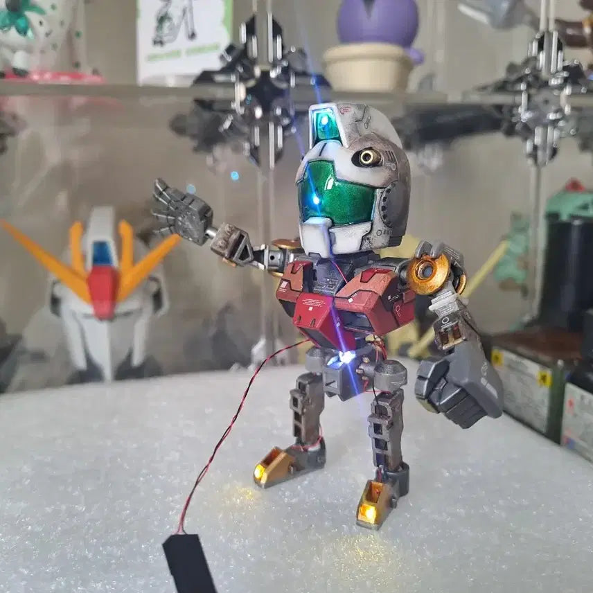 [BUNJANG] Bandai SD Gundam Jim Full-Painted LED Modified Model Kit / 반다이 프라모델 SD 건담 짐 풀도색, LED 개수작 팝니다