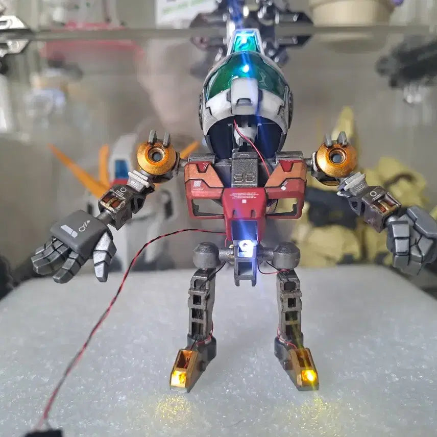 [BUNJANG] Bandai SD Gundam Jim Full-Painted LED Modified Model Kit / 반다이 프라모델 SD 건담 짐 풀도색, LED 개수작 팝니다