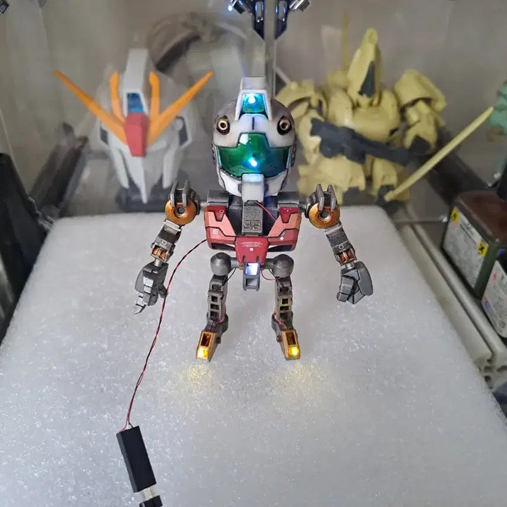 [BUNJANG] Bandai SD Gundam Jim Full-Painted LED Modified Model Kit / 반다이 프라모델 SD 건담 짐 풀도색, LED 개수작 팝니다