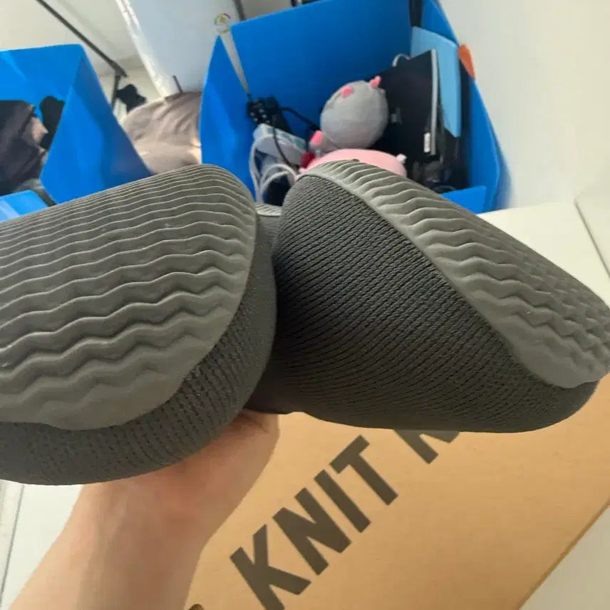 [BUNJANG] Adidas Yeezy Knit Runner 260 Shoes / 이지 니트러너 260 사이즈