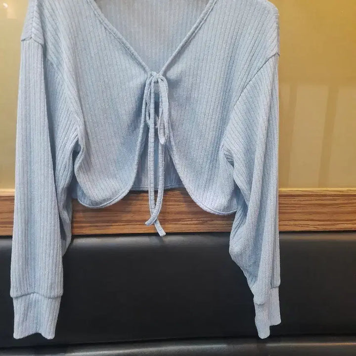 [BUNJANG] Withiveen Ribbon Short Cardigan Sky Blue / 위드이픈 리본 숏 가디건 하늘색