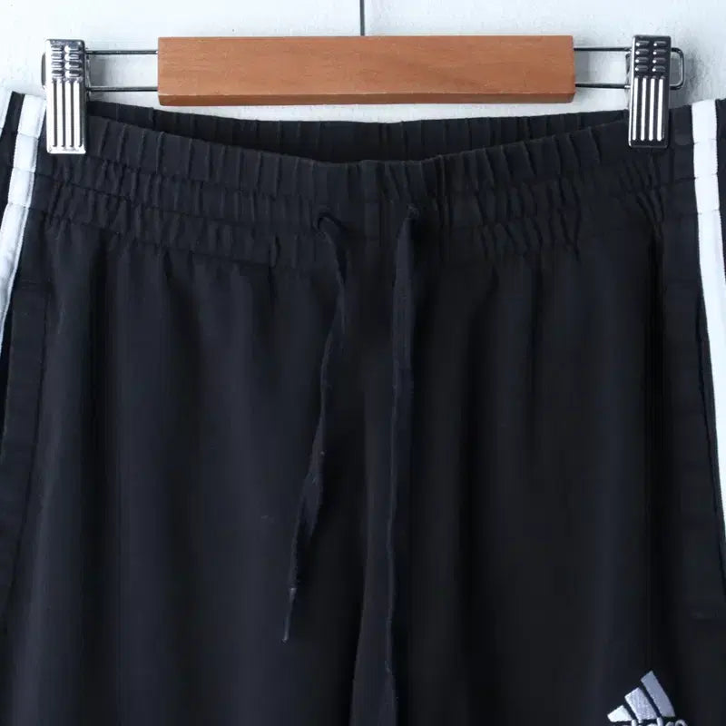 [BUNJANG] Adidas Training Pants Black Three-Stripe Jogger / W(XS) 아디다스 트레이닝복 바지 블랙 삼선 조거 밴딩 면-2551