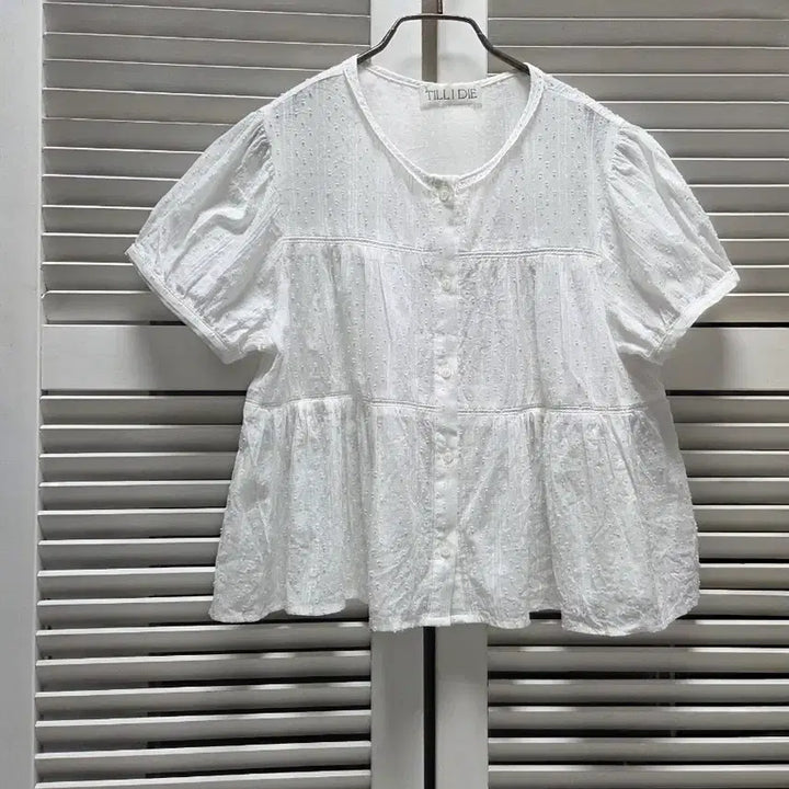 [SOLD OUT] 틸아이다이 블라우스