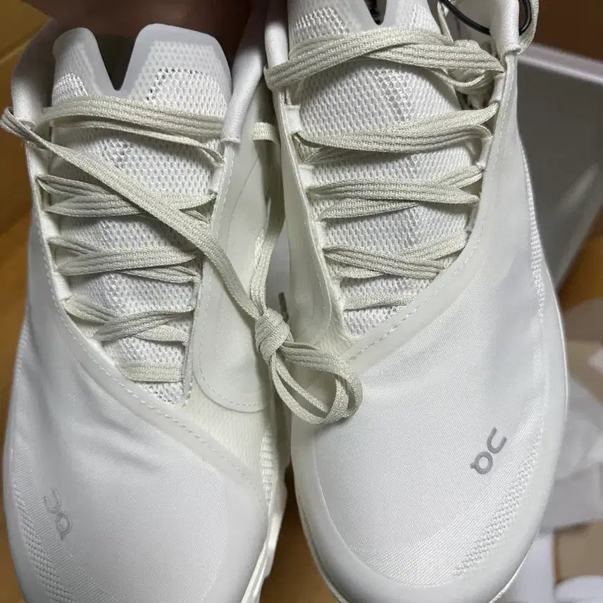 [SOLD OUT] 온파프 클라우드몬스터2 290 화이트