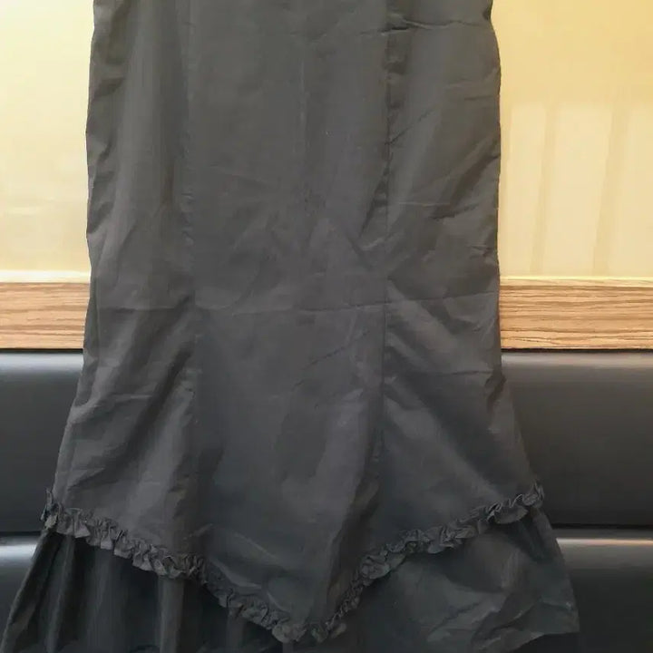 [BUNJANG] Black Frill Trim Long Skirt / 프릴 장식 블랙 스커트
