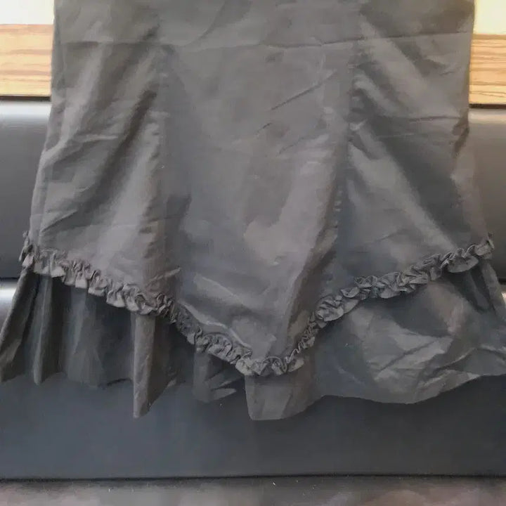 [BUNJANG] Black Frill Trim Long Skirt / 프릴 장식 블랙 스커트
