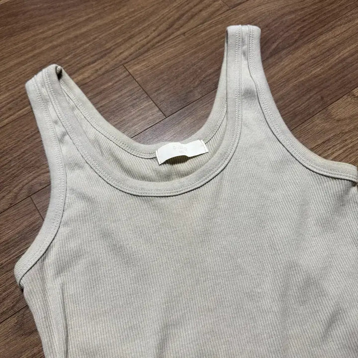 [SOLD OUT] 베이지 골지 나시