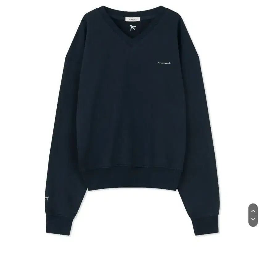 [BUNJANG] Avie Muah V-Neck Navy Long Sleeve T-Shirt / Avie muah  V넥 네이비티\새제품
