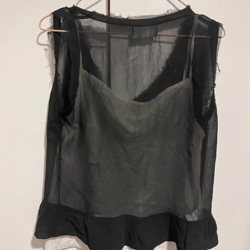 [BUNJANG] RUTZOU Vintage Black Floral Embellished Sheer Blouse Top / RUTZOU 빈티지 블랙 플라워 장식 시스루 블라우스 탑