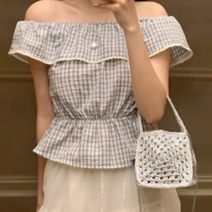 [BUNJANG] Off-Shoulder Frill Blouse / 프릴 오프숄더 블라우스