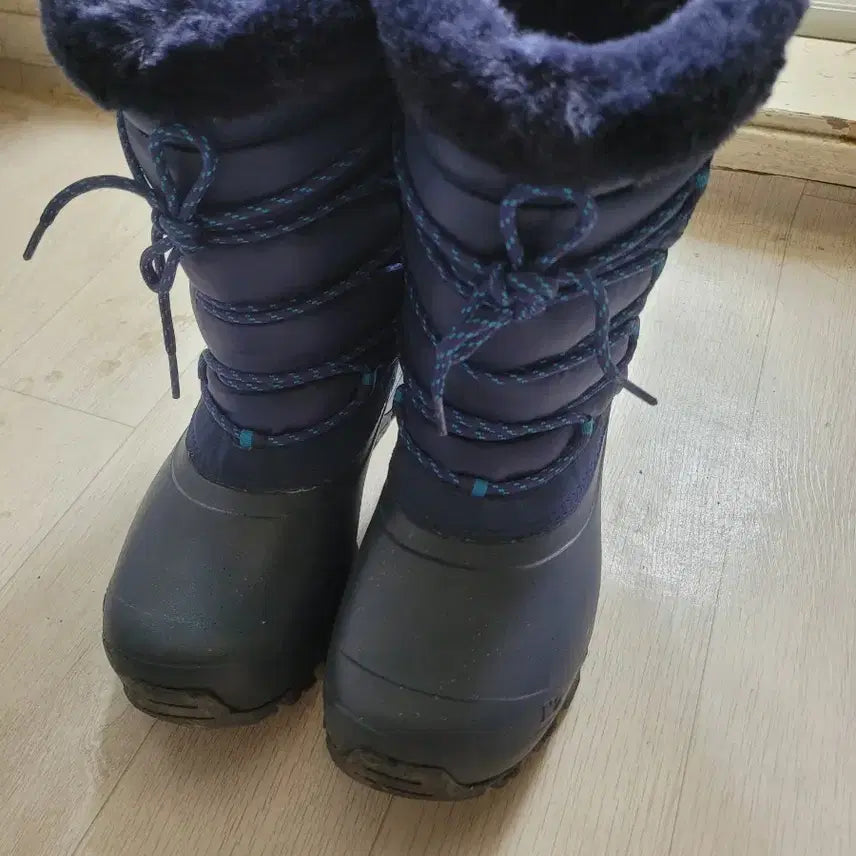 [SOLD OUT] K2 털 부츠 240미리