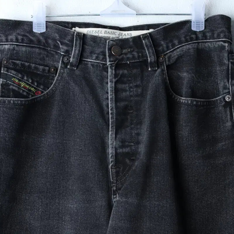 [BUNJANG] Diesel Straight Fit Black Denim Jeans / (XL) 디젤 청바지 데님 흑청 일자핏 이태리-255D