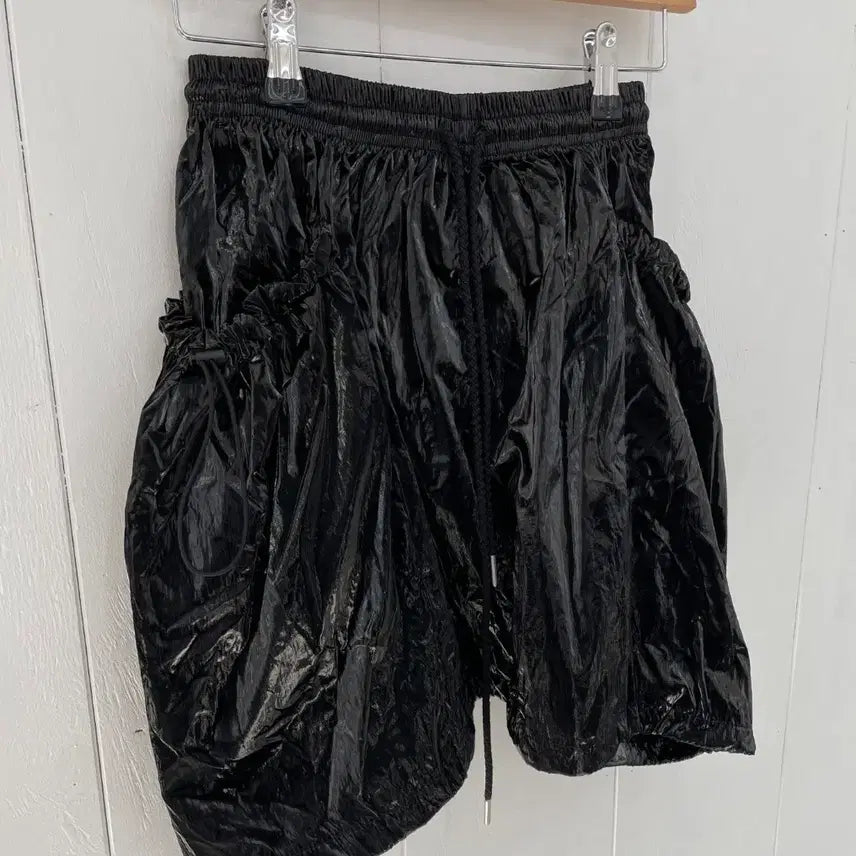 [BUNJANG] Vintage Faux Leather Pleated Mini Skirt / VINTAGE 레더 스트링 플리츠 미니 스커트