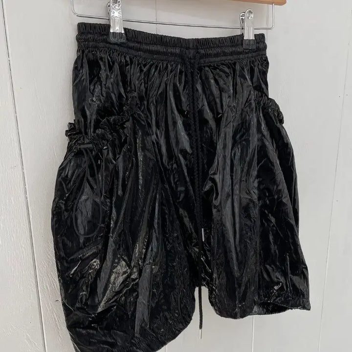 [BUNJANG] Vintage Faux Leather Pleated Mini Skirt / VINTAGE 레더 스트링 플리츠 미니 스커트