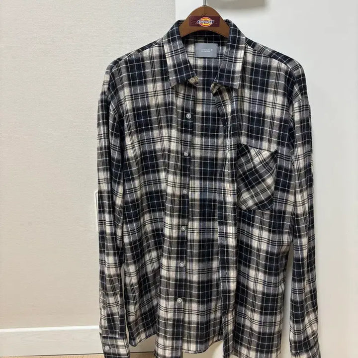 [BUNJANG] Black and White Checkered Shirt / 체크 남방