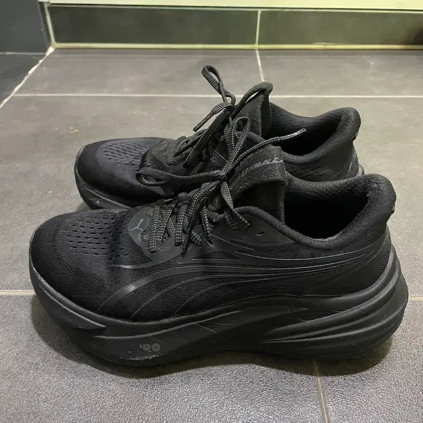 [BUNJANG] Puma Magnex Nitro 2 Size 255 / [255]푸마 매그맥스 나이트로2