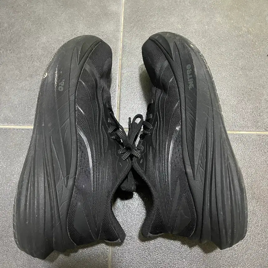[BUNJANG] Puma Magnex Nitro 2 Size 255 / [255]푸마 매그맥스 나이트로2
