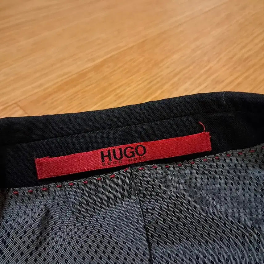 [BUNJANG] Hugo Boss Black Suit Jacket (Size 95) / <명품> 휴고보스 블랙 슈트 자켓 (95사이즈)