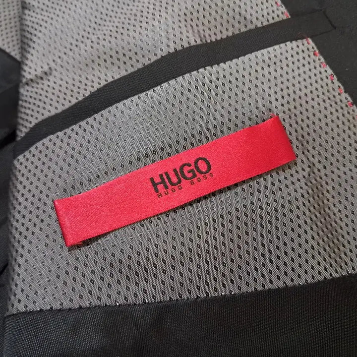 [BUNJANG] Hugo Boss Black Suit Jacket (Size 95) / <명품> 휴고보스 블랙 슈트 자켓 (95사이즈)